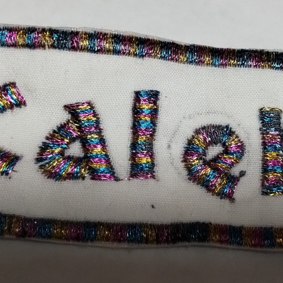 Embroidery Names - Picture 3 of 4